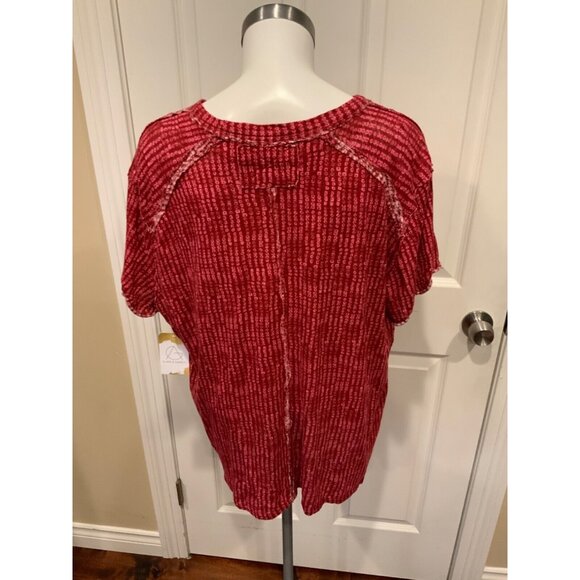 We The Free Dark Pink Geometric Patterned T-Shirt, Size Small - Picture 4 of 5